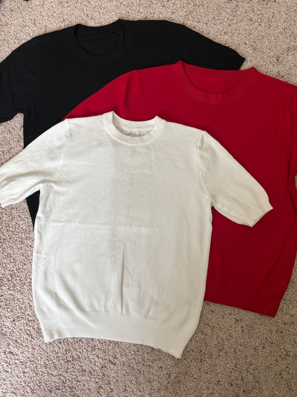 3pcs Women's Short-Sleeve Crewneck Lightweight Sweater - black red white medium